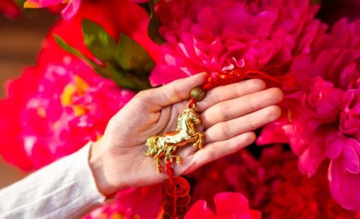 Цветето, което ще привлече късмет в живота ни в годината на Огнения кон