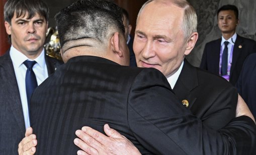 Руски кораб с подарък от Путин за Ким Чен Ун мистериозно е потънал в Средиземно море