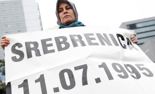 30 години по-късно напрежението около Сребреница се чувства сякаш е 1992 г.