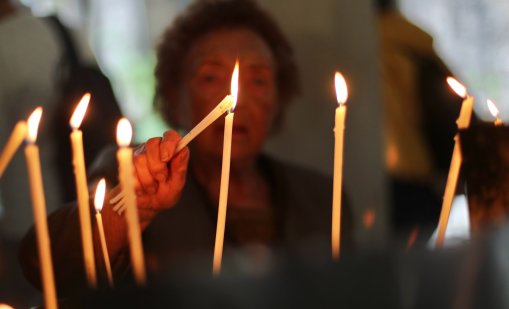 Храм &ldquo;Св. Петка&rdquo; в София отнелязва своя празник (СНИМКИ)