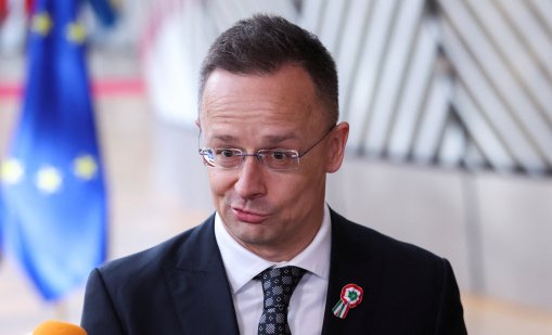 Сиярто си призна: Звънял на Лавров по време на важни срещи на ЕС