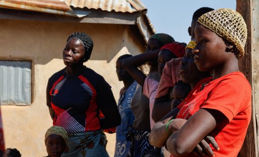 Отвлечените ученички от щата Кеби в Нигерия са освободени