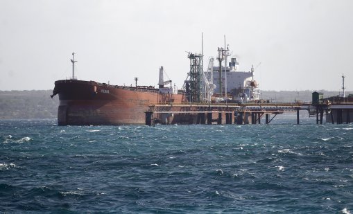 САЩ удължиха временното изключение за руския петрол, Урсула не харесва това