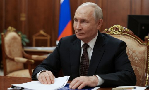 Параноичният Путин увеличава личната си охрана до 800 служители