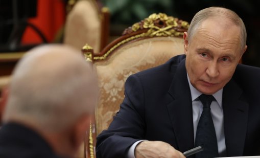 Войната достига Русия и подкопава образа на Путин