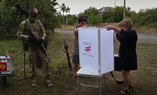 Избори под дулото на "Калашников": Ето как гласуват в окупираните от Русия територии ВИДЕО