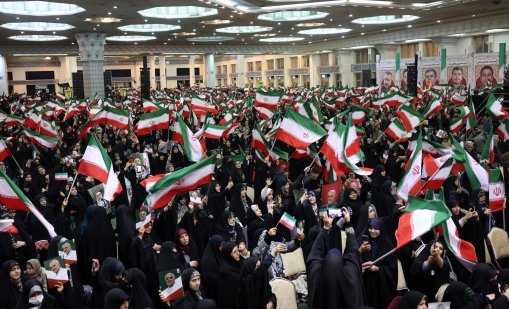 Най-малко седем са убитите при мащабните протести в Иран