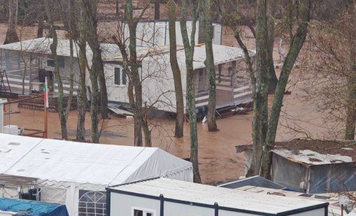 "Арапя" отново наводнен, много вода и по пътищата в района на Царево ВИДЕО