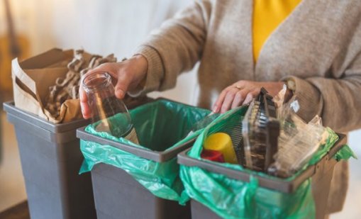 5 неща, които не бива да изхвърляте в коша за рециклиране