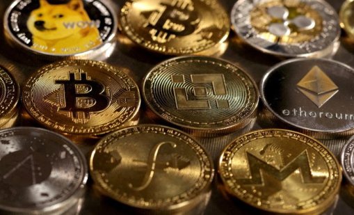 Как тенденциите на биткойна (BTC) към лева (BGN) задвижват крипто пазара в България напред
