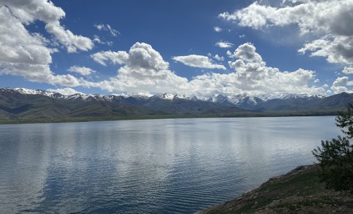 Потопено село със запазена джамия се показа в язовир в Източна Турция