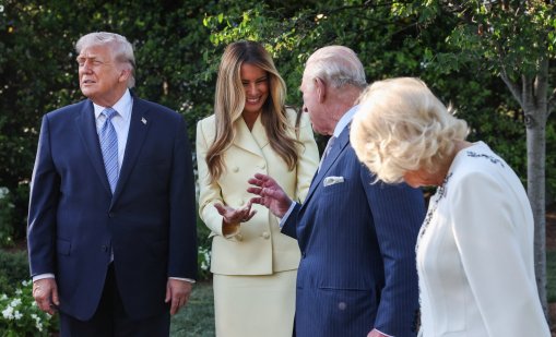 В кадър: Крал Чарлз и кралица камила пристигнаха в САЩ