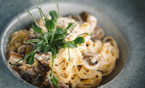 Рецептата Dnes: Паста с пиле и чесън