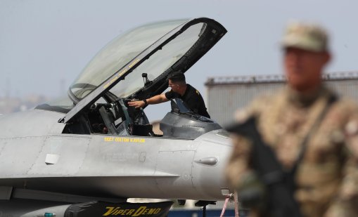 F-22 срещу Иран: Защо най-скъпият американски изтребител беше изтеглен от Близкия изток