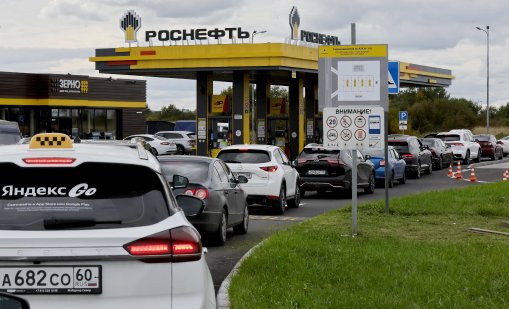 Русия удължи до края на октомври забраната за износ на дизелово гориво