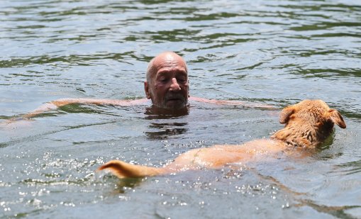 Днес горещо до 35&deg;, следобед пак бури и градушки