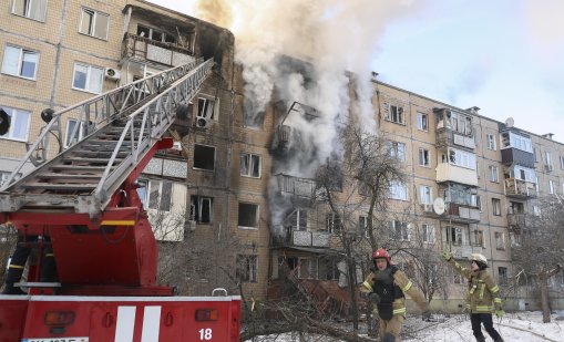 Четирима души, от тях три малки деца, са убити при руска атака с дрон в Украйна