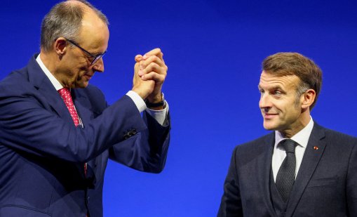 Изтребител на Франция и Германия за 100 млрд. евро е "заседнал" на пистата