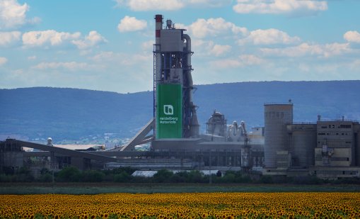 Heidelberg Materials Devnya JSC и ENEARTH LIMITED сключиха стратегическо партньорство за транспортиране и съхранение на CO₂ в България