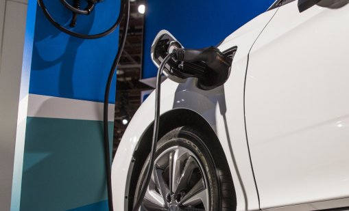 Plug-in хибридните автомобили замърсяват 5 пъти повече, отколкото се предполагаше