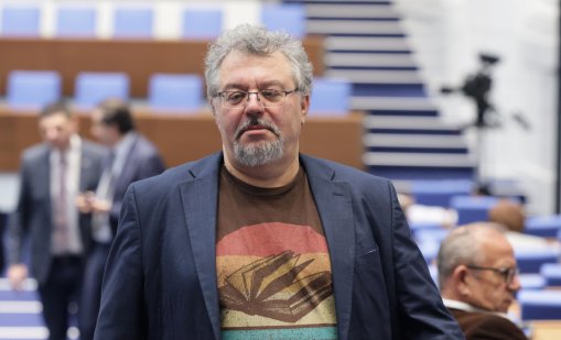 Асен Василев реши: Влиза като депутат от Пловдив, Манол Пейков е аут от НС