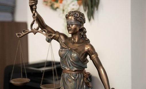 Валентин Василев, захвърлил тялото на жена в трафопост, остава в ареста