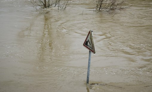 Потоп в Турция и Гърция: Марица скъса дига в гръцко, заплашва да наводни Одрин