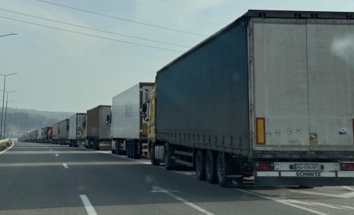 Спират камионите през „Капитан Петко войвода–Орменио“