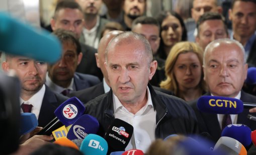 &ldquo;Алфа Рисърч&rdquo;, 98% паралелно преброяване: Радев води с 44,2%, получава 129 мандата