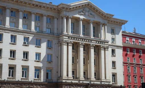 НСТС обсъжда ще скочи ли минималната заплата със 136 лева 