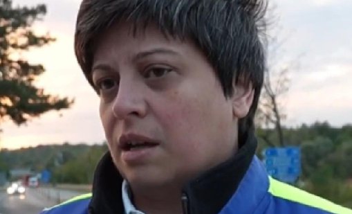 Износен асфалт на смъртоносната отсечка край село Сопот