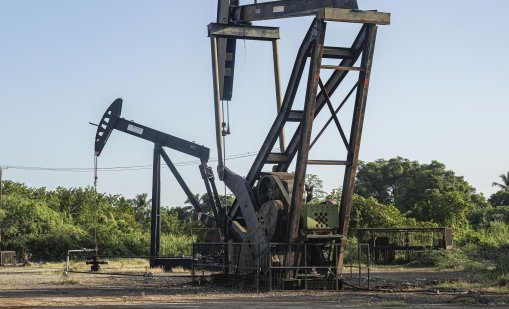 Кой ще спечели от венецуелския петрол?