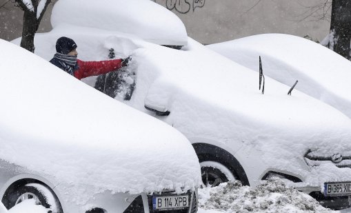 Нова студена вълна скова Румъния, в столицата снежната покривка е 15 см