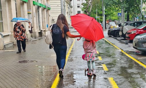 Слънчево начало на деня, следобед гръмотевични бури и градушки 