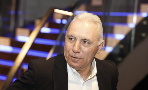 Стоичков: Бъдете заедно и вярвайте в доброто