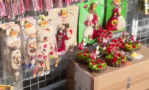 Броим всеки цент: Какви са цените на мартениците в евро?