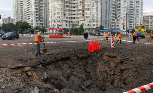 Русия харчи милиарди за войната, но икономиката ѝ показва все повече признаци на изтощение