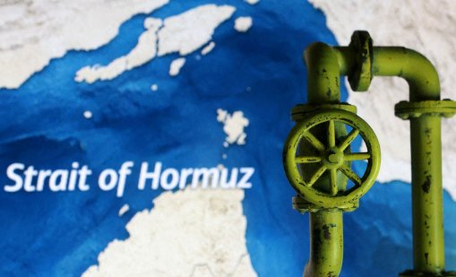 Иран позволи на френски кораб да премине през Ормузкия проток