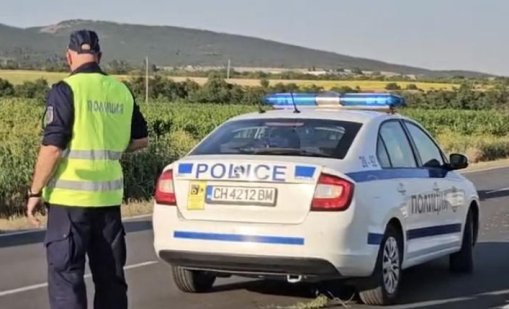 Затвориха Прохода на Републиката заради обърнат тир
