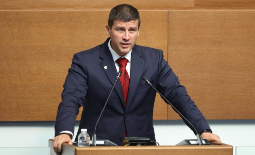  Ивелин Михайлов заяви, че "православните не лъжат", в НС го смъмриха за насаждане на омраза