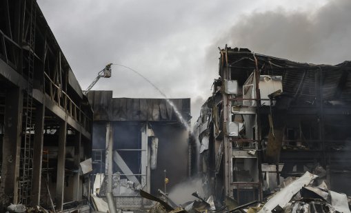 Украйна е поразила две руски петролни рафинерии 