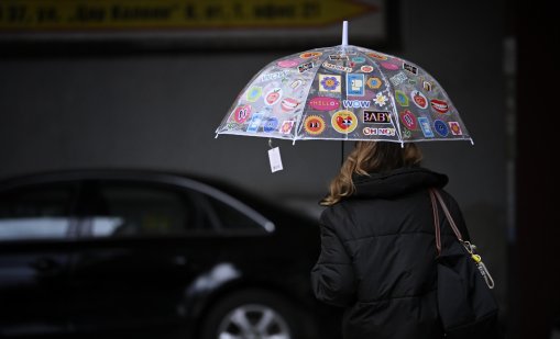 Температурите ще паднат днес, ще вали дъжд и сняг