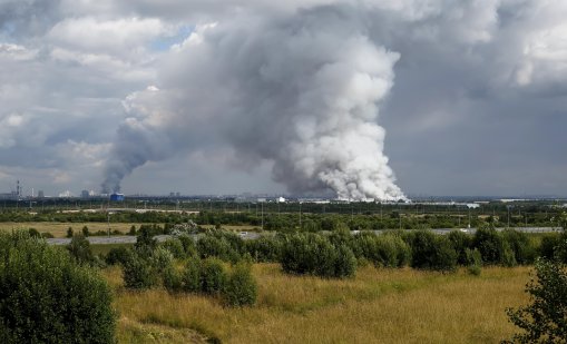 Склад е ударен от дронове близо до Санкт Петербург