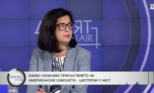 Меглена Кунева: Външна политика не се определя от моментни събития