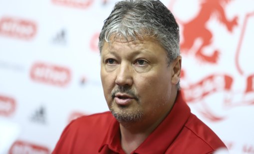 Ясна е диагнозата: Любослав Пенев е с рак на бъбрека