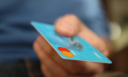 47% от всички плащанията на българите а за храна 