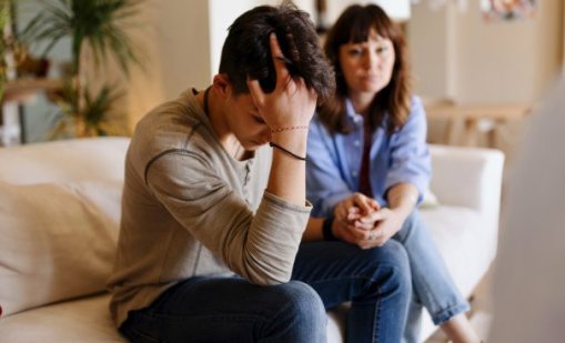 Когато детето е тийнейджър, а вие навлизате в менопауза &ndash; 5 стратегии за оцеляване