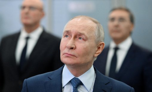 Ушаков: Ако Зеленски наистина е готов за среща с Путин, каним го в Москва