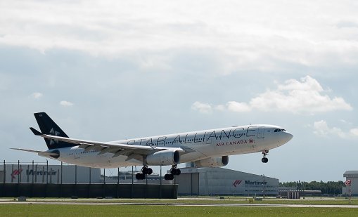 Първи полет с българи от Дубай излет, очаква се да кацне във Варна днес