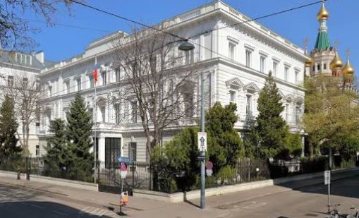 Заподозряха, че четирима от руското посолство във Виена са шпиони 